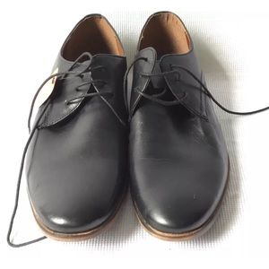 Red Tape Mens Size 10 1/2 Wing Tie Shoes